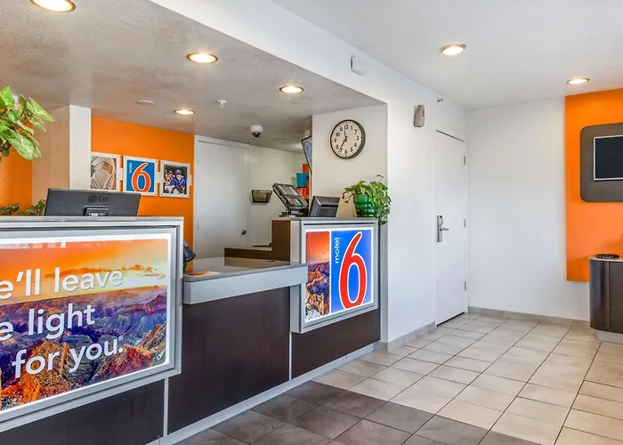 6-phoenix, Az - West Phoenix