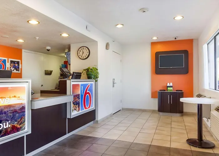 Hotel 6-phoenix, Az - West 3*