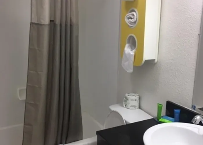 Hotel 6-phoenix, Az - West Phoenix
