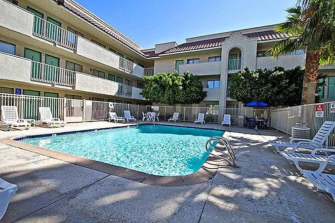 6-phoenix, Az - West 3* Phoenix