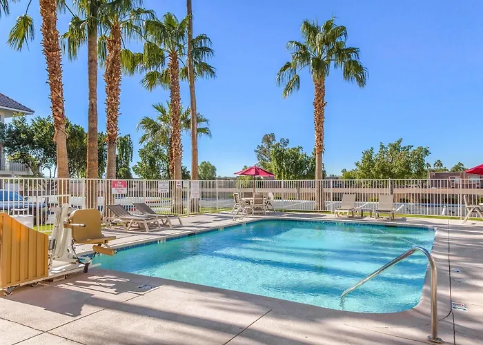 Hotel 6-phoenix, Az - West Phoenix
