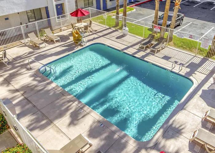 6-phoenix, Az - West 3*