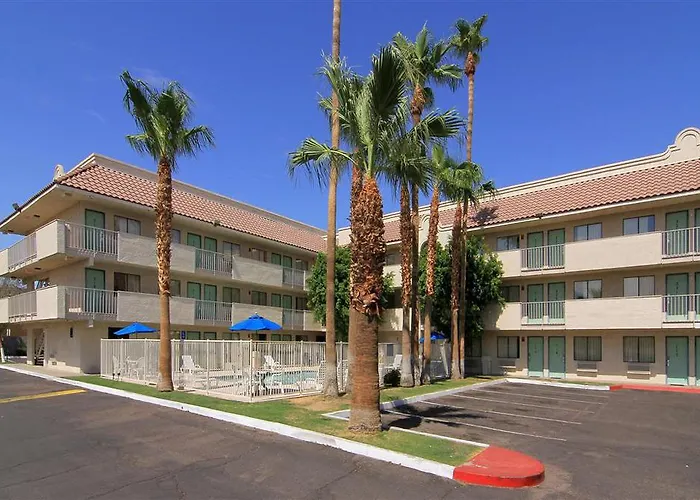 6-phoenix, Az - West Phoenix