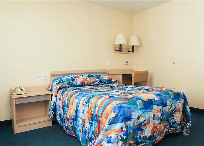 6-phoenix, Az - West Hotel 3*